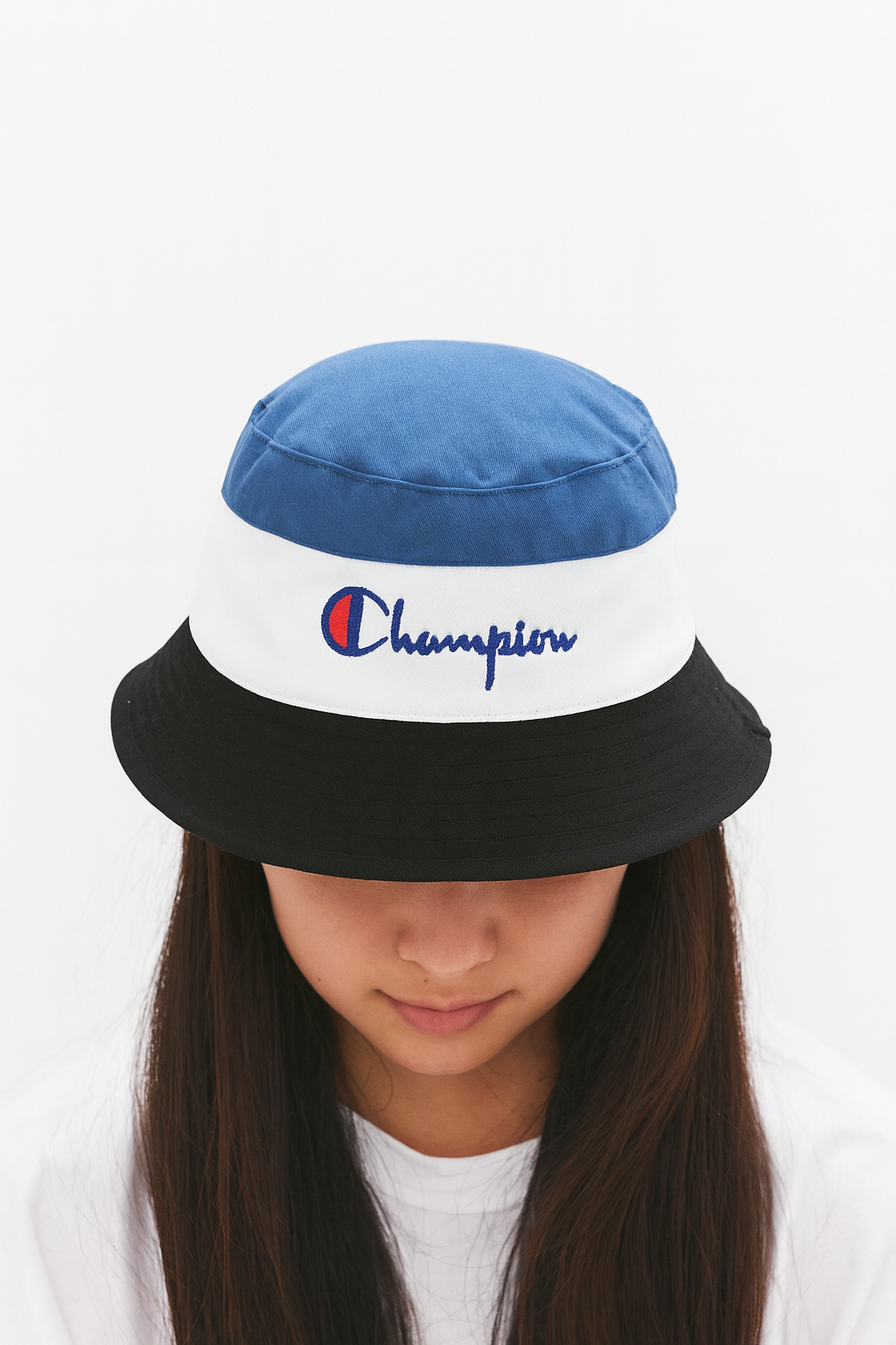 کلاه باکت سه‌رنگ Champion – مناسب استایل خیابانی و کژوال